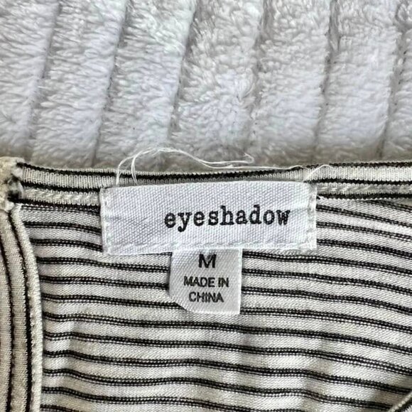 Women's Size M Multi Color Floral Short Sleeve Pullover - Picture 5 of 10